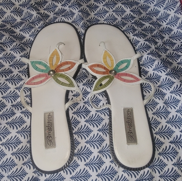 Brighton sz 9M Omega Misses Flip flop sandals Multi color flower with silver - Picture 4 of 7